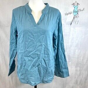 Long sleeve vneck aqua blue top size large